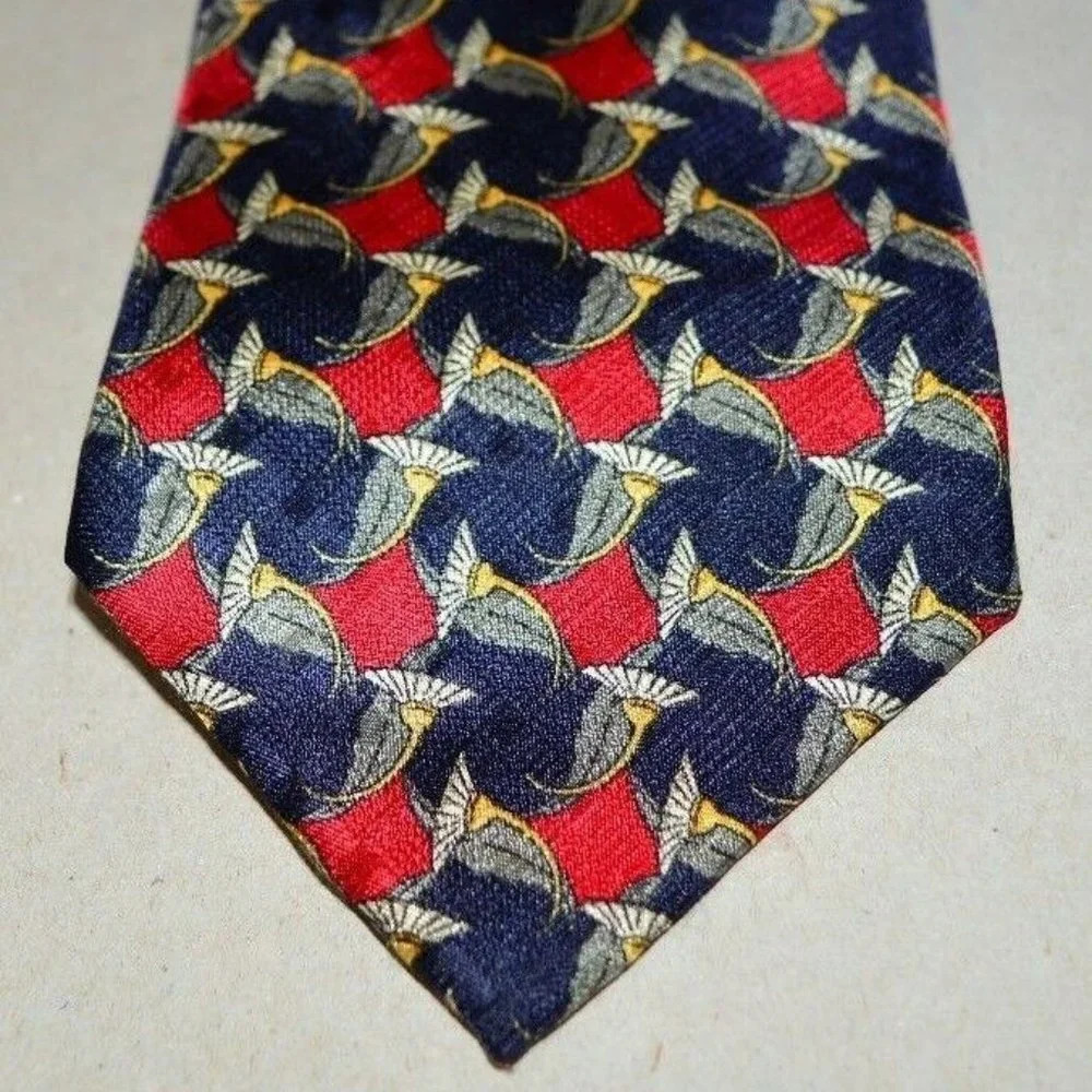 The Metropolitan Museum of Art Blue Red Daisy Tie